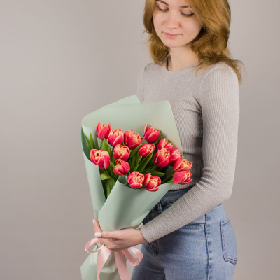 Букет из 15 пионовидных тюльпанов Колумбус 46326