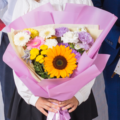 Букет в школу с подсолнухом "До свиданья, лето!" N 38164