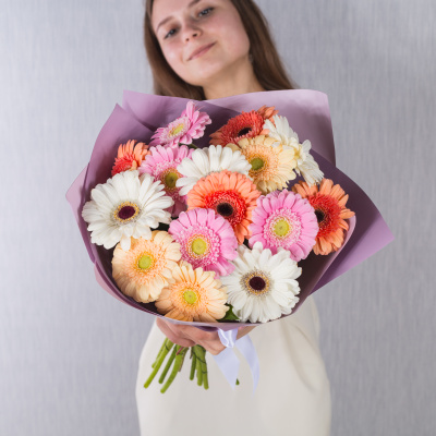 Букет из мини-гербер в нежных оттенках N 35812